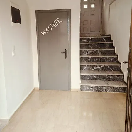 Relaxrooms, With 1 Queen Size Bed Bed & Breakfast