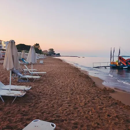 Relaxrooms, With 1 Queen Size Bed Nocleg ze śniadaniem Agios Georgios (Corfu)