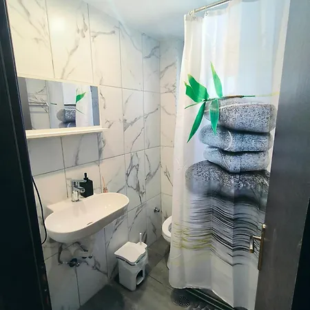 Relaxrooms, With 1 Queen Size Bed Ájosz Jeórjosz