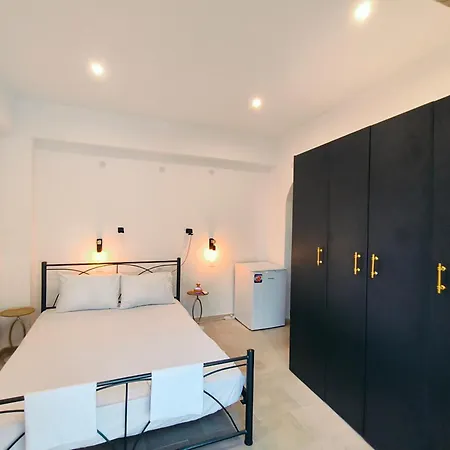 Panzió Relaxrooms, With 1 Queen Size Bed