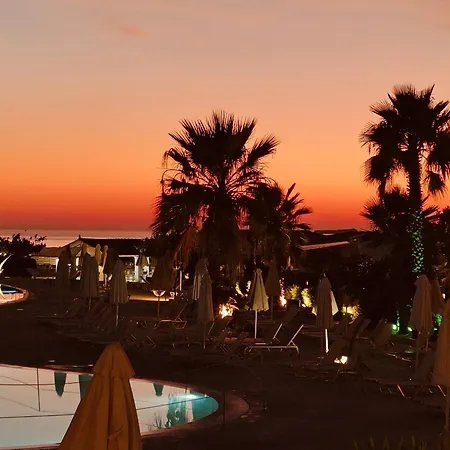 Relaxrooms, With 1 Queen Size Bed Panzió Ájosz Jeórjosz