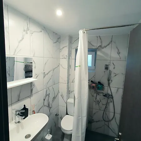 Panzió Relaxrooms, With 1 Queen Size Bed Ájosz Jeórjosz